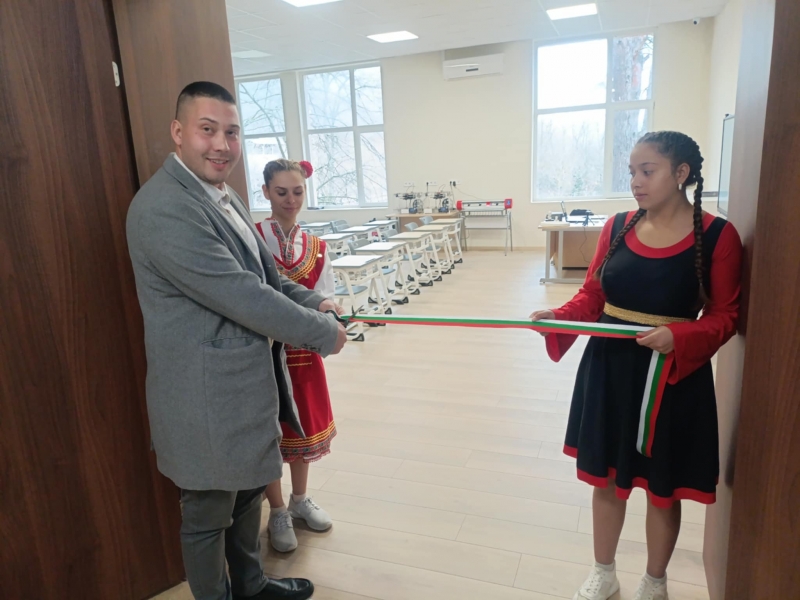 С нови технологични достижения ще привлича ученици гимназията по каменообработване