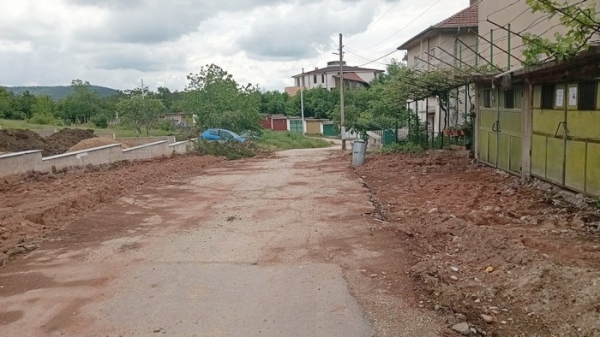 Ударно ремонтират улици в Белоградчик