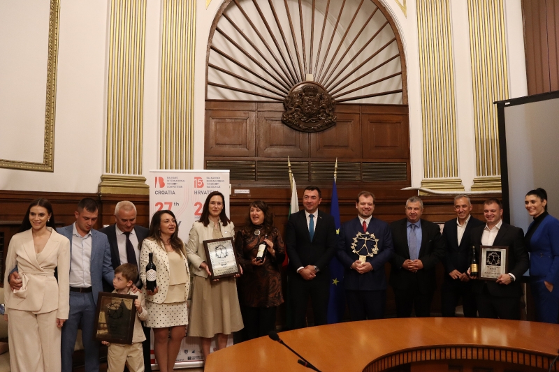Вино на Бонония Естейт получи трофей и първи по рода си платинен медал