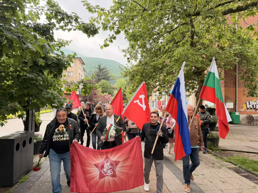 С шествие премина отбелязването на Деня на победата във Враца