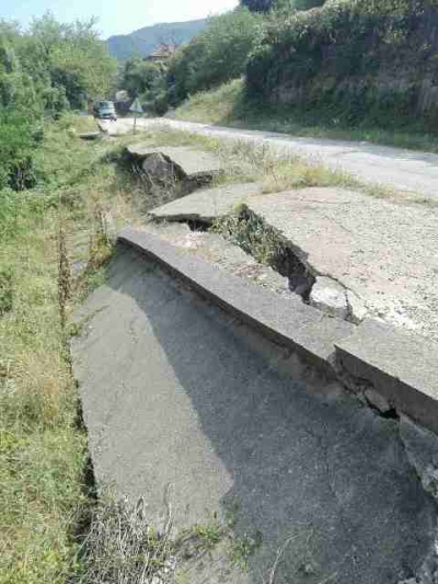 Укрепват свлачище с транграничен проект