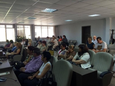 Общинската администрация нараства