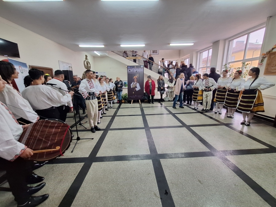 СУ „Отец Паисий“ и СУ „Козма Тричков“ показаха модели за подкрепа на даровити ученици