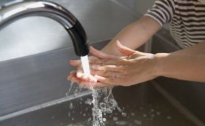 Спират водата на част от Враца