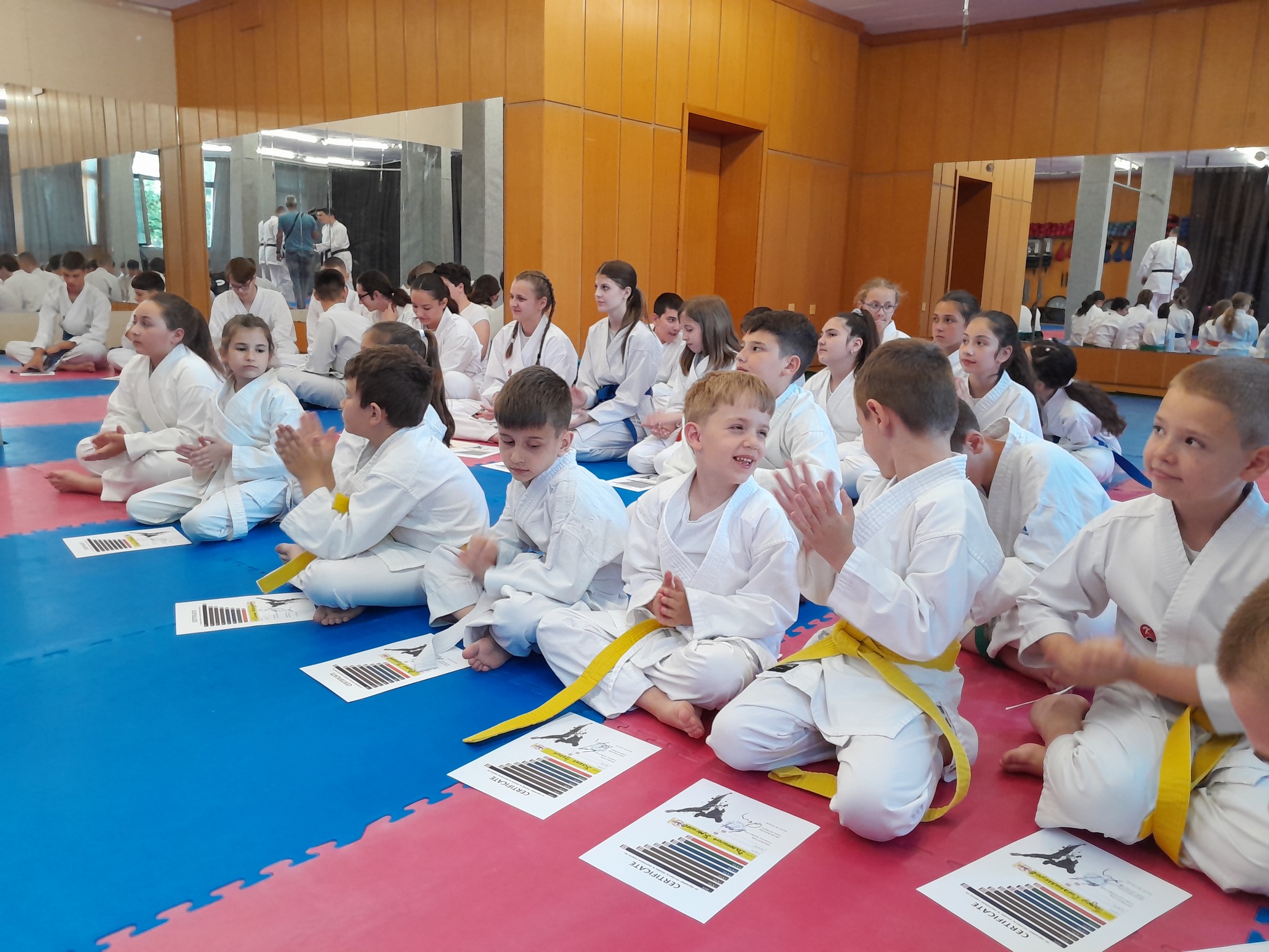 Връчиха удостоверения на видински спортисти