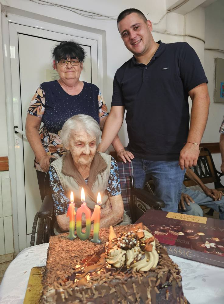 Баба стана на цели 101 години