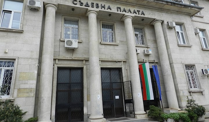 Оставиха в ареста двама врачани, обвинени в три престъпления