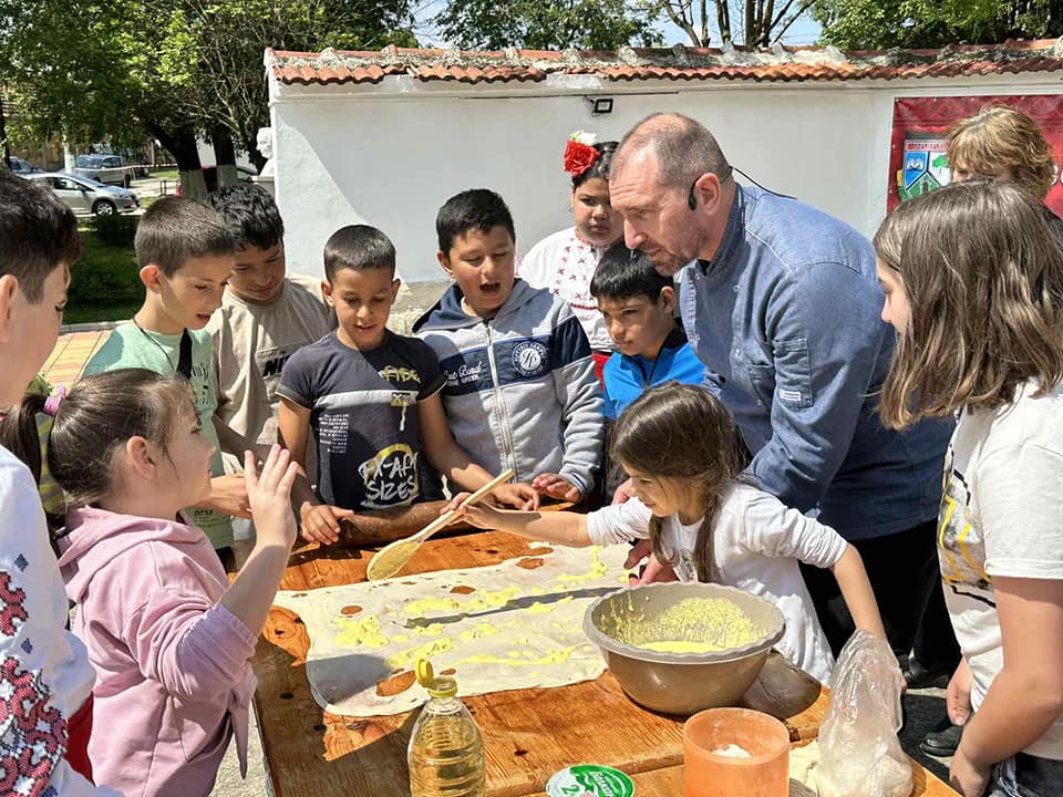 Крушовица се подготвя за атрактивния празник на баницата