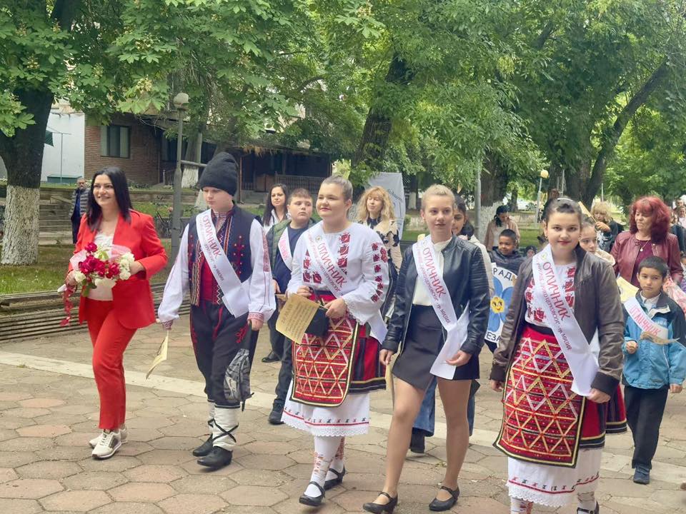 Мизия празнува с шествие и вълнуващ концерт