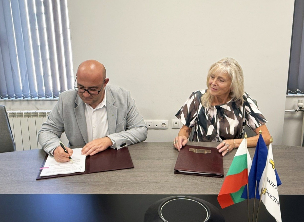 Подписаха договора за модернизация на жп участъка Медковец – Дъбова махала