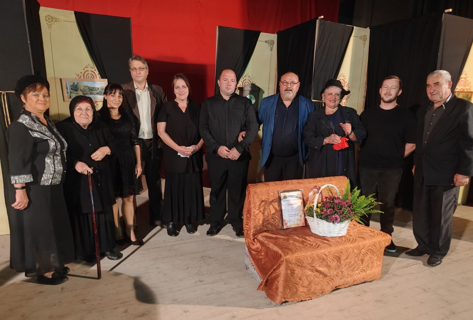 С театър и изложба стартираха празниците в Медковец