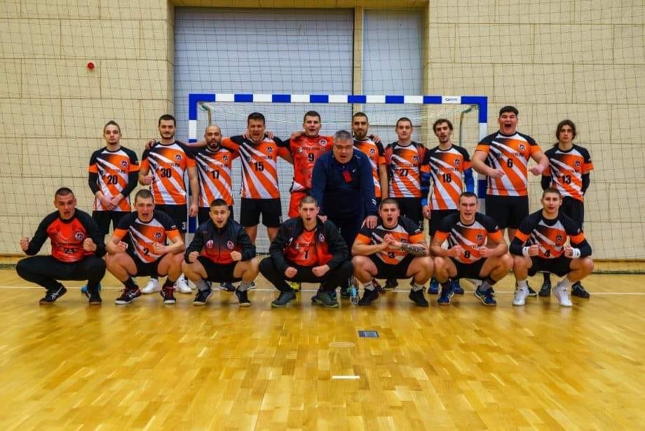 Две победи и една загуба за мездренските хандбалисти
