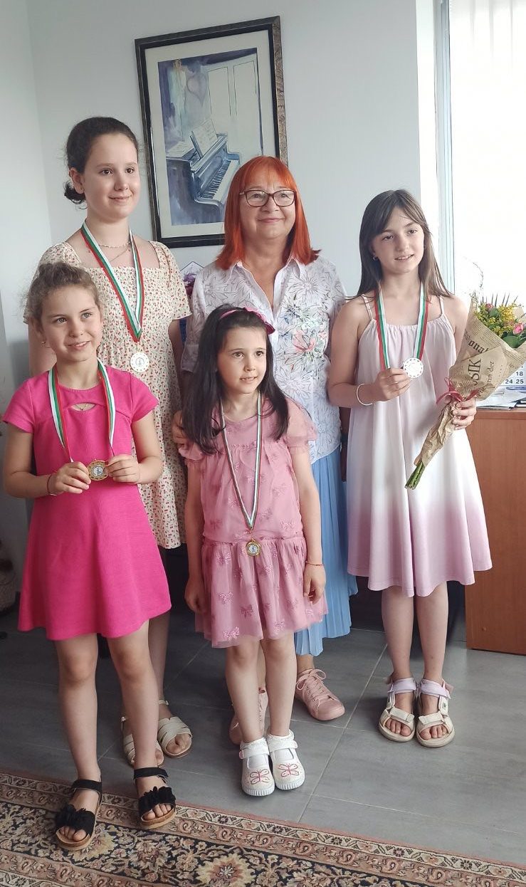 Нови успехи на малки пианисти във Велико Търново