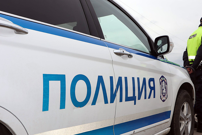 18-годишен открадна седем таблета от училище